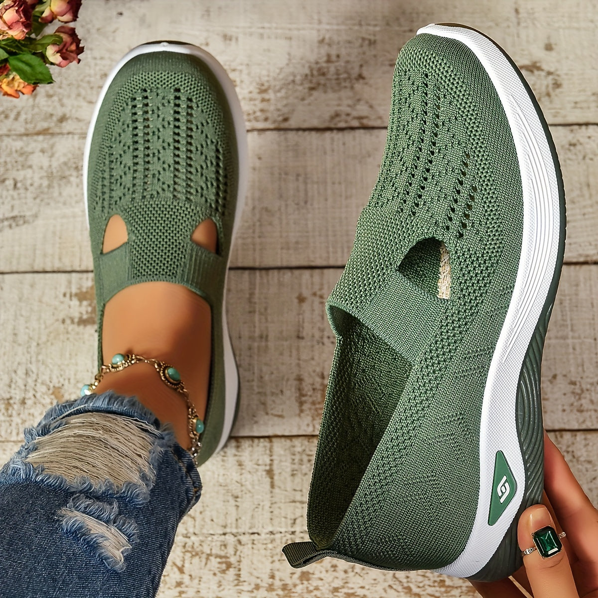 Xacira - Slip-On for Foot Complaints