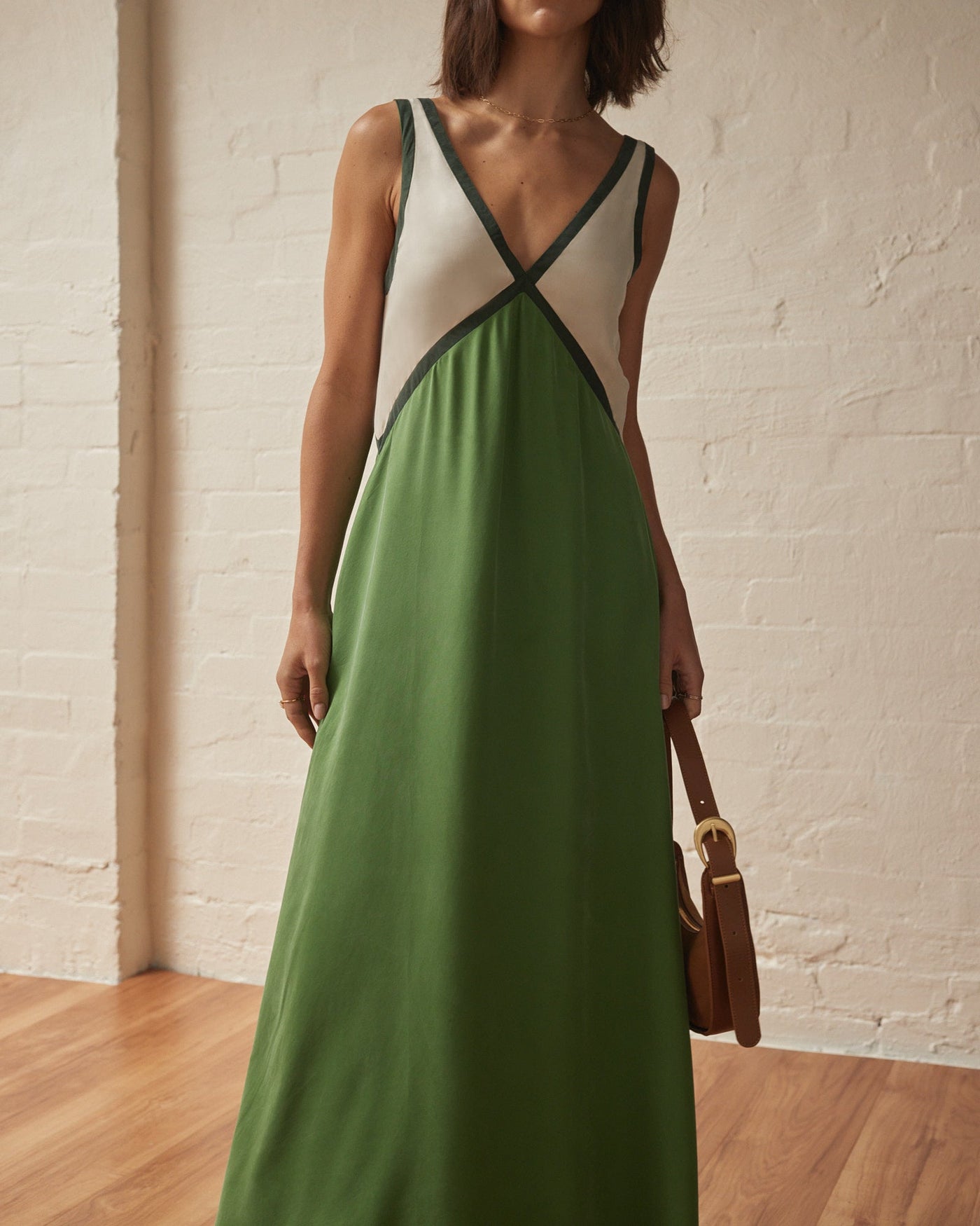 Clarabeth | Lightweight V-neck Maxi Dress