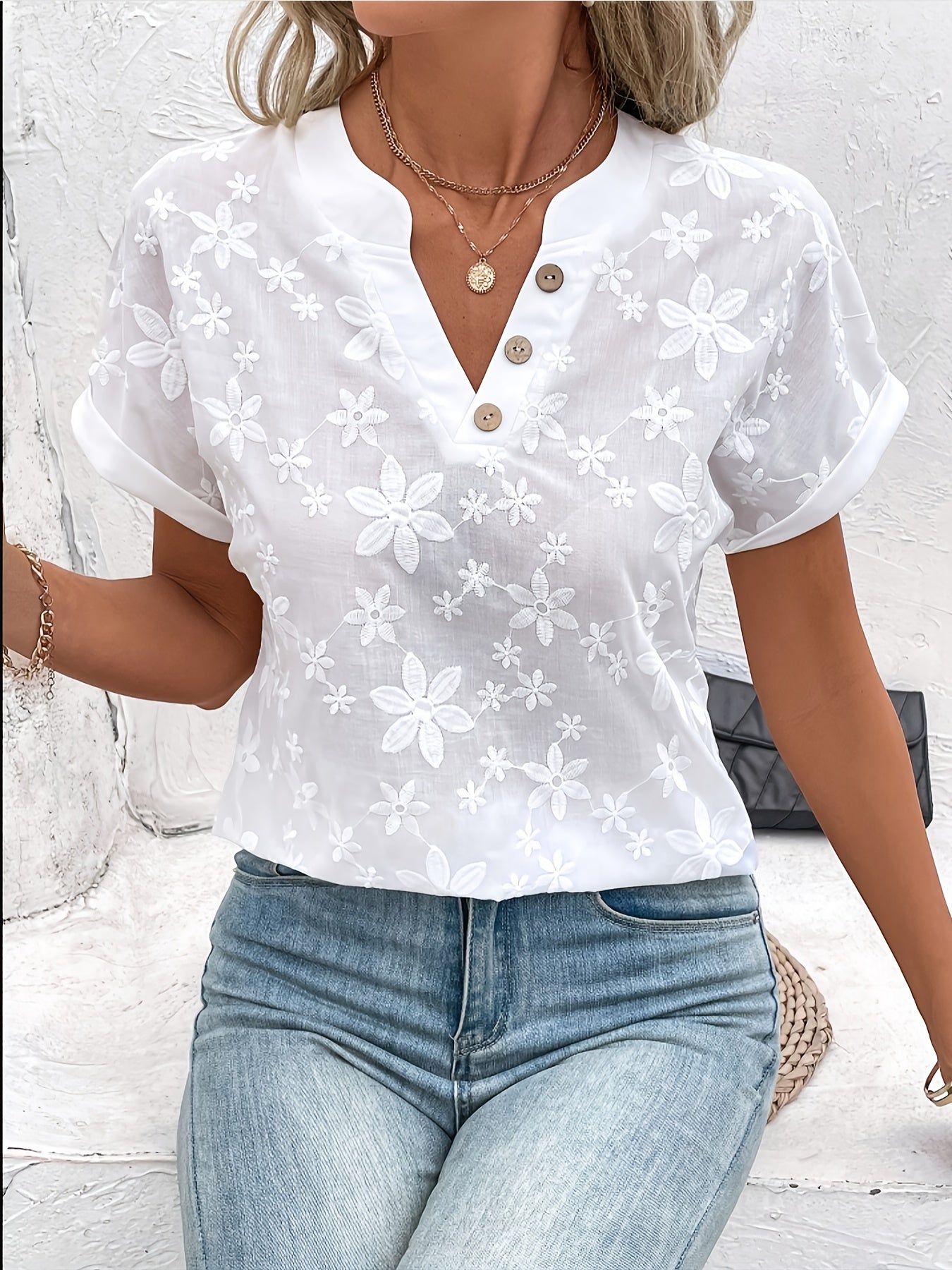 Gracina– Elegant White Blouse