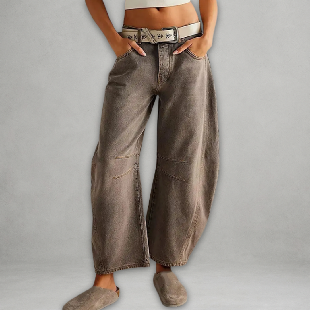Leniya - Stylish And Comfortable Baggy Jeans