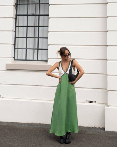 Clarabeth | Lightweight V-neck Maxi Dress