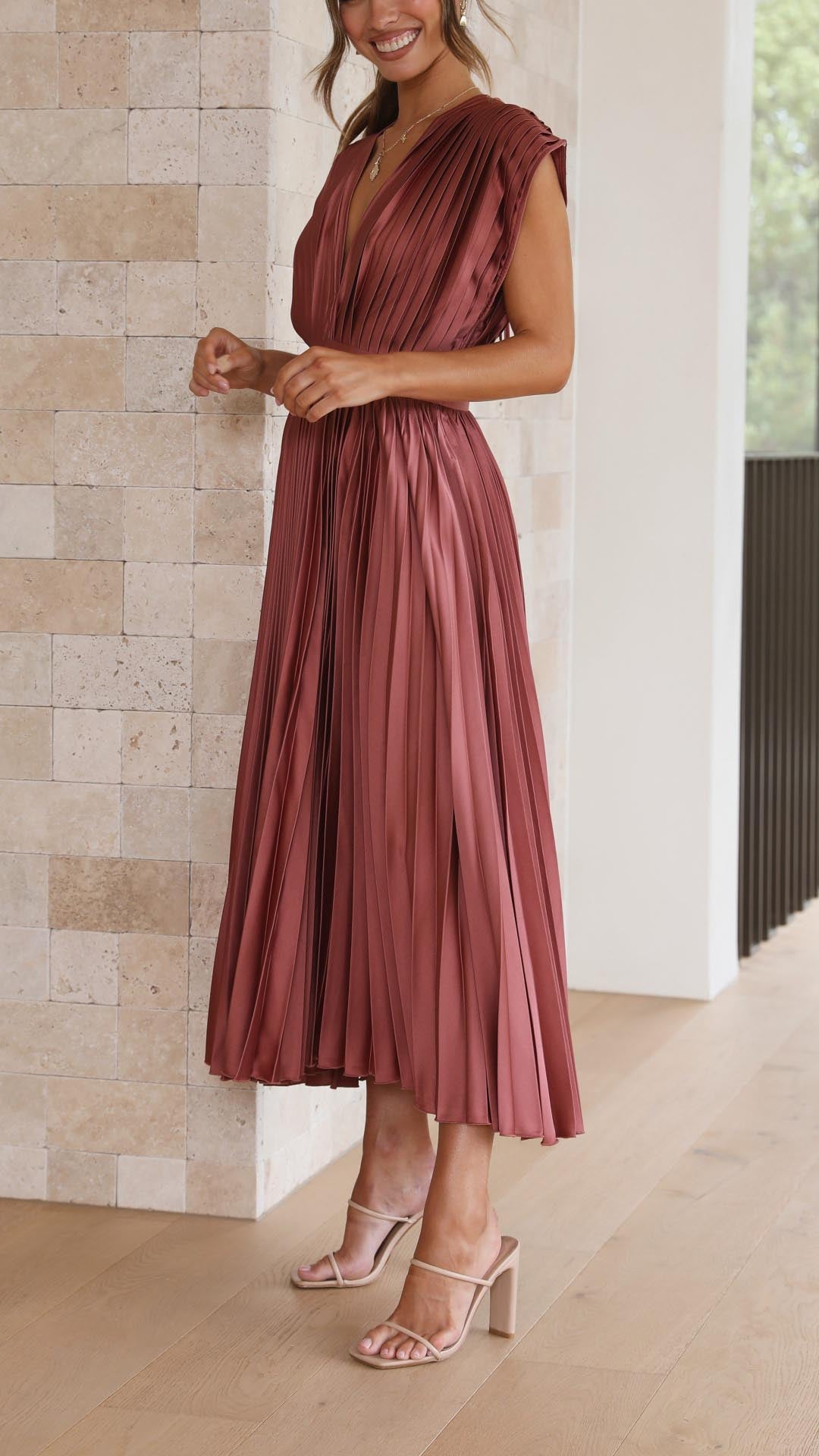Bernice | Elegant Pleated Dress