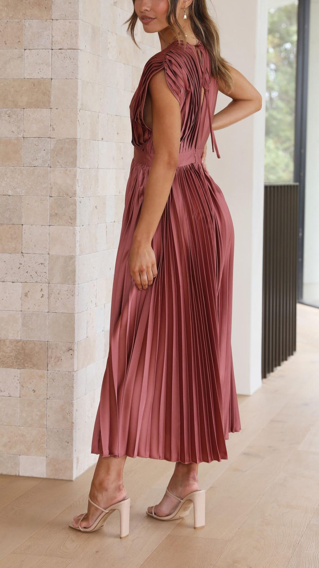 Bernice | Elegant Pleated Dress