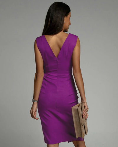 Sorevia™ - Design With V-neck And Elegant Slit